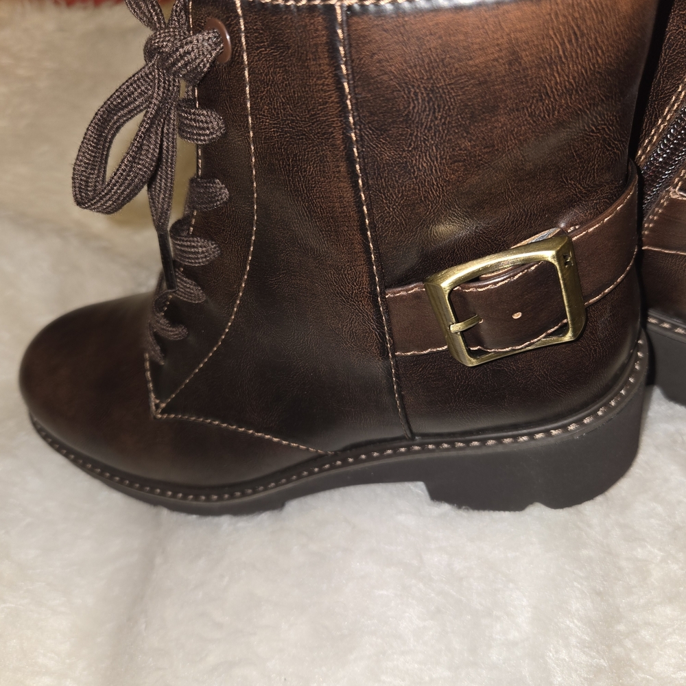 Naturalizer Brown Leather Ankle Boots with Buckle